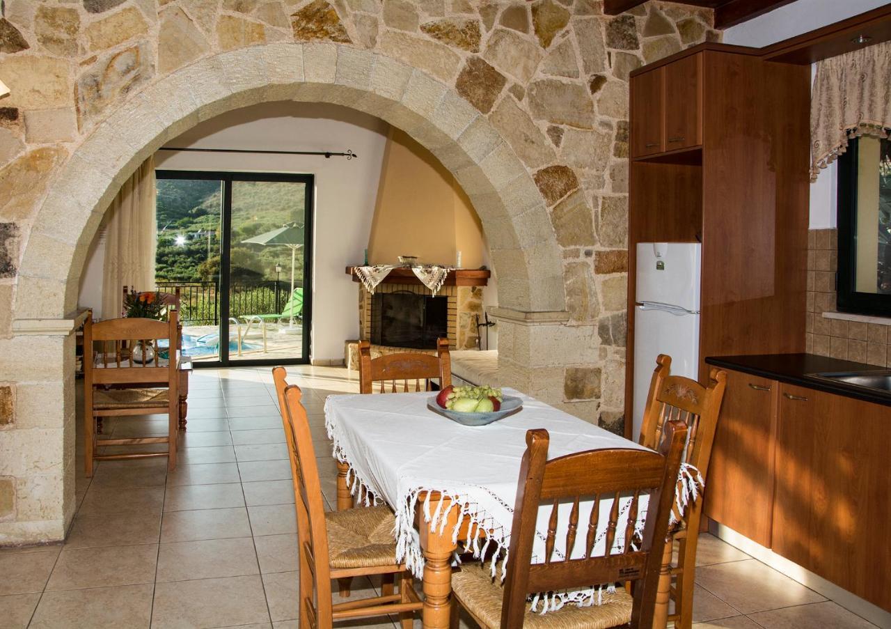 Villa Manos Kalamitsi Amygdali Exterior photo