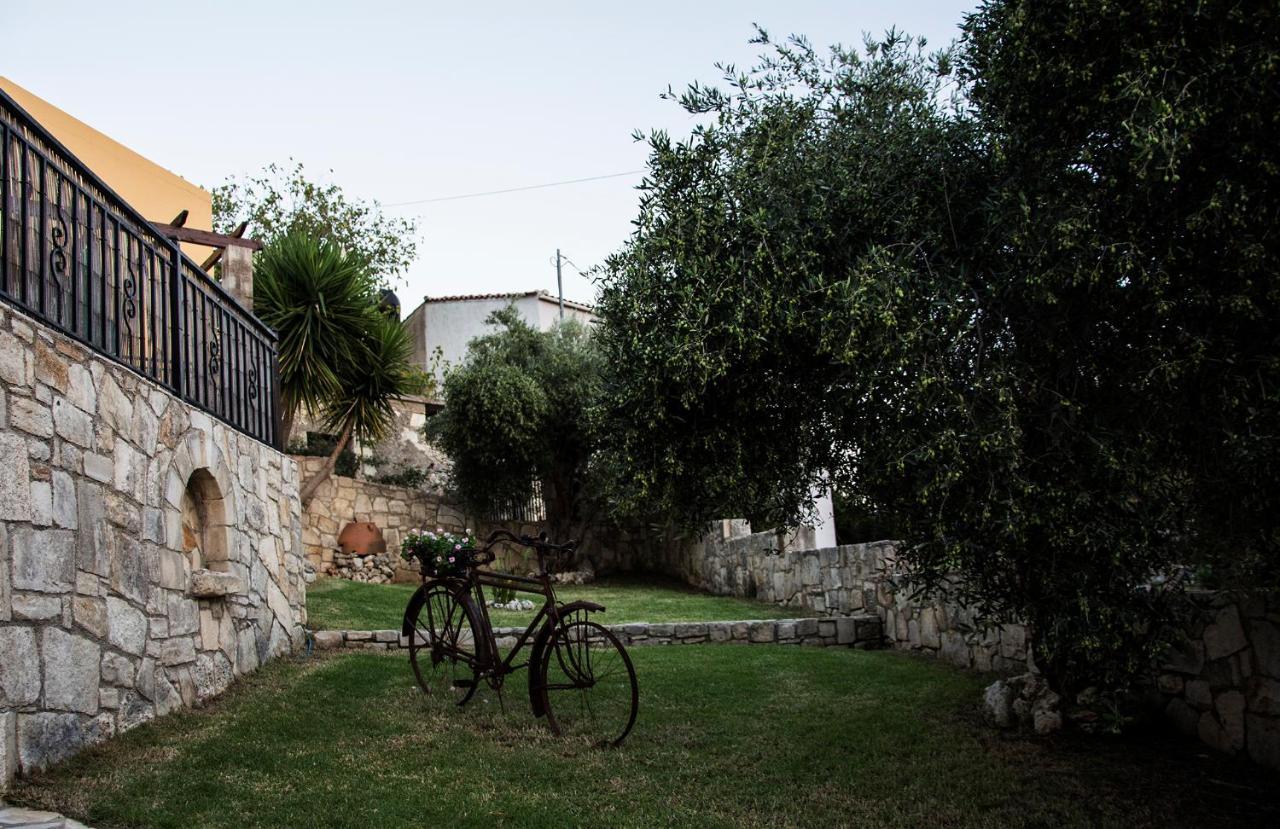 Villa Manos Kalamitsi Amygdali Exterior photo
